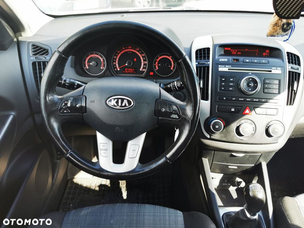 Kia Ceed 1.4 Comfort - 12