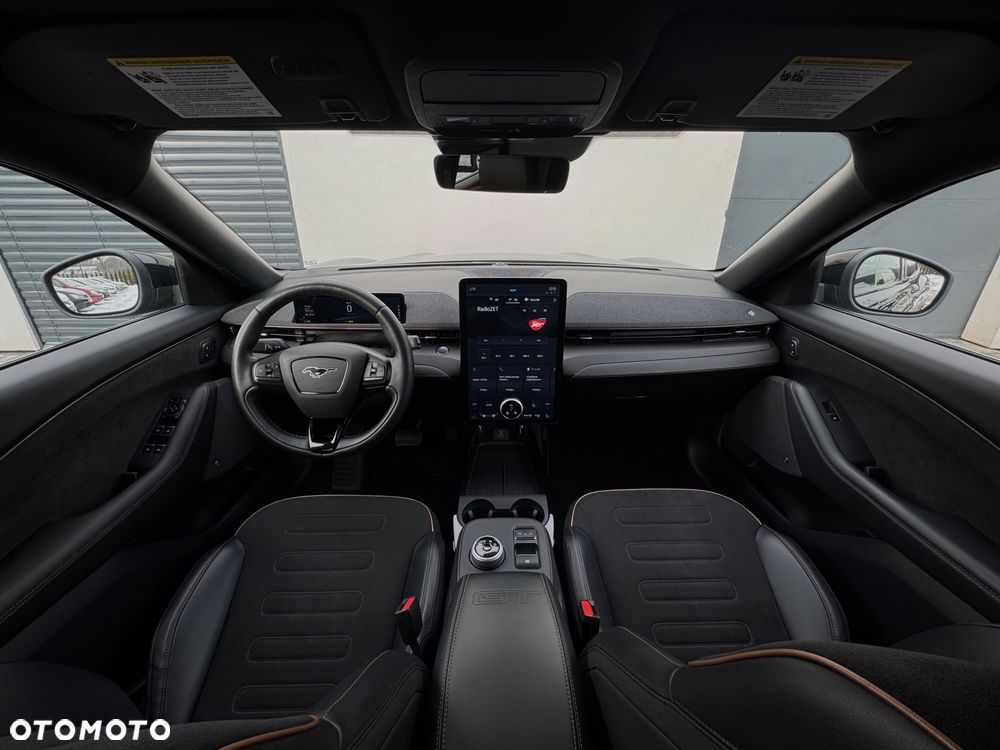 Ford Mustang Mach-E - 7