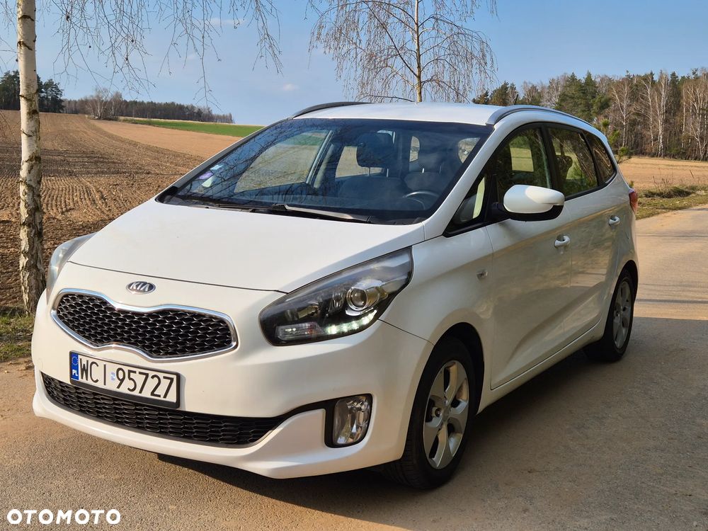 Kia Carens 1.6 GDI L - 11