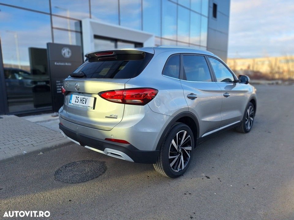 MG ZS HEV - 5
