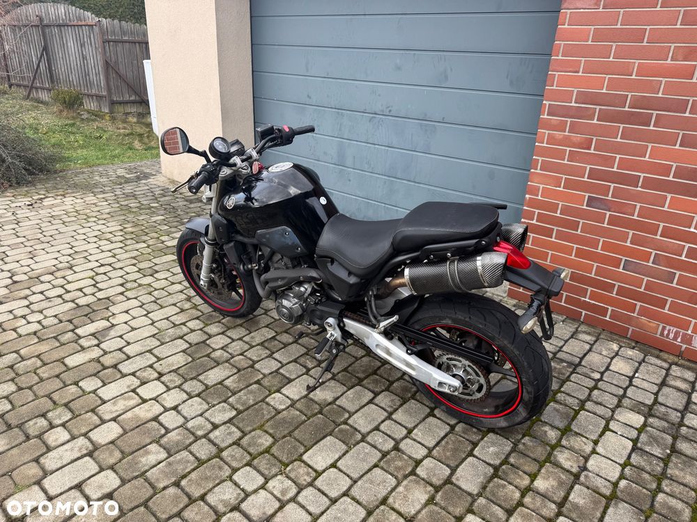 Yamaha MT - 9