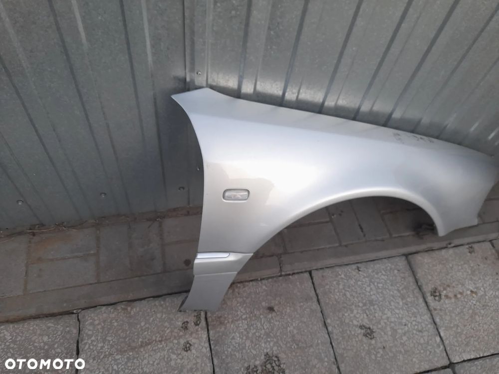 AUDI A8 D2 LIFT BŁOTNIK PRAWY PRZEDNI PRZÒD - 8