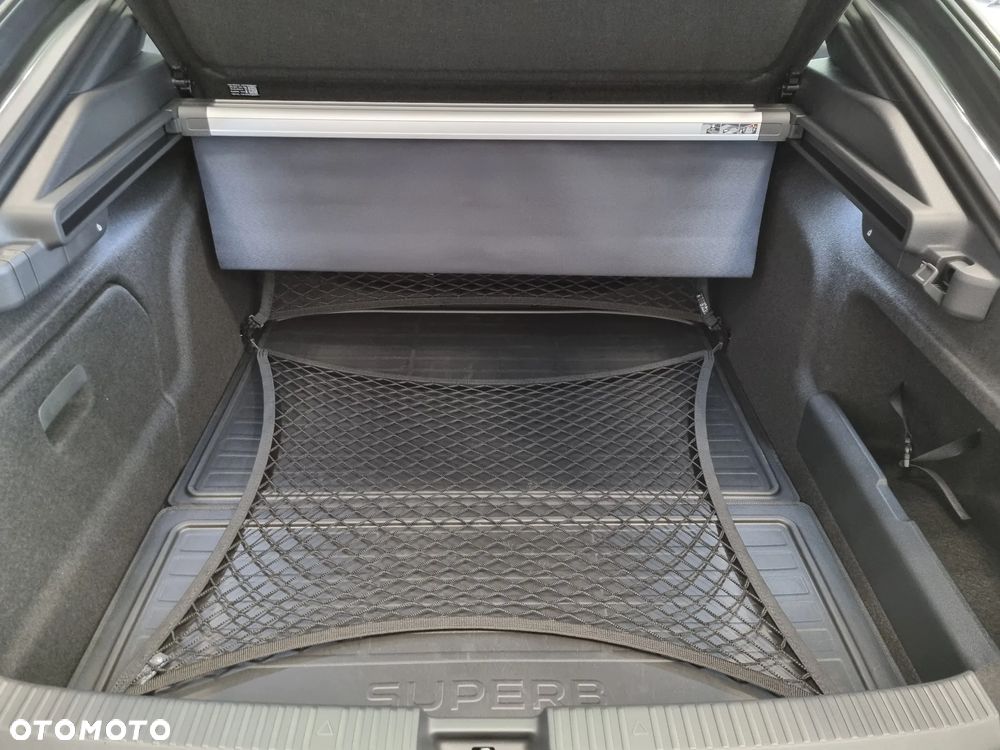 Skoda Superb 2.0 TSI Sportline DSG - 34