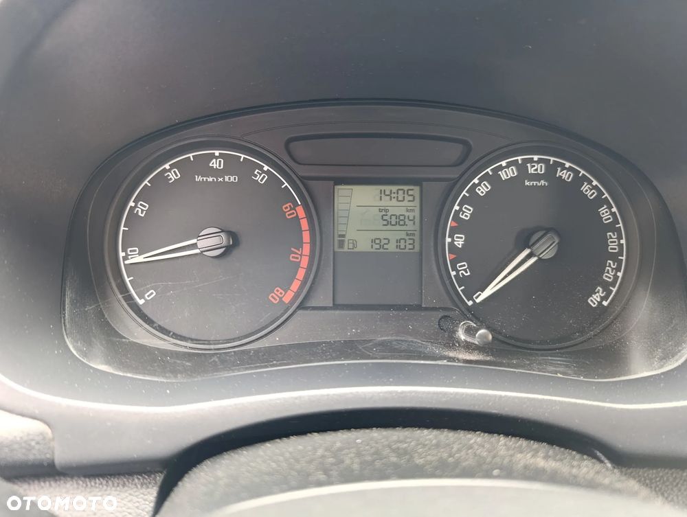 Skoda Fabia 1.2 HTP Ambition - 12