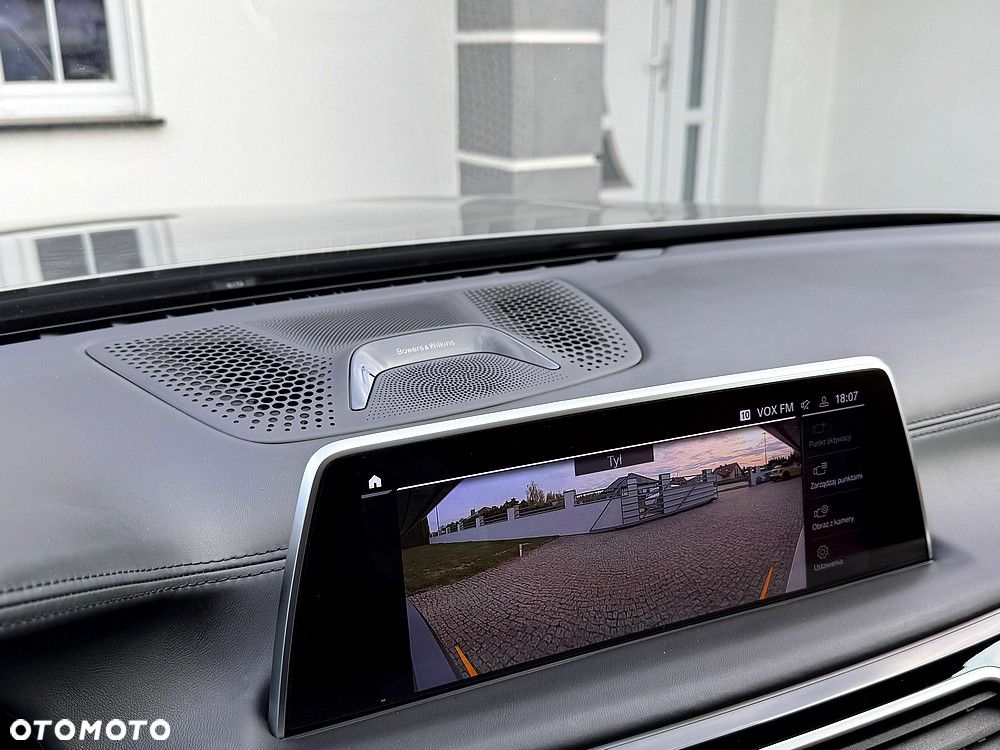 BMW Seria 7 750Ld xDrive sport - 34