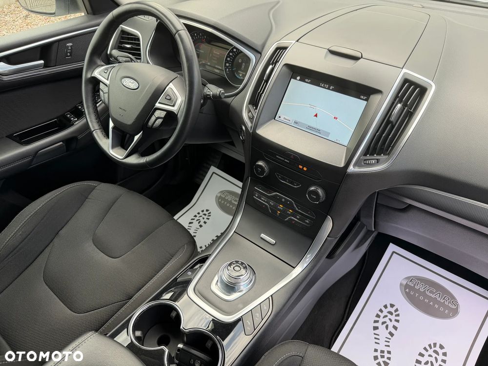 Ford S-Max 2.0 EcoBlue Titanium - 25