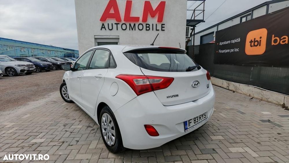 Hyundai i30 1.4 CRDi Trend - 9