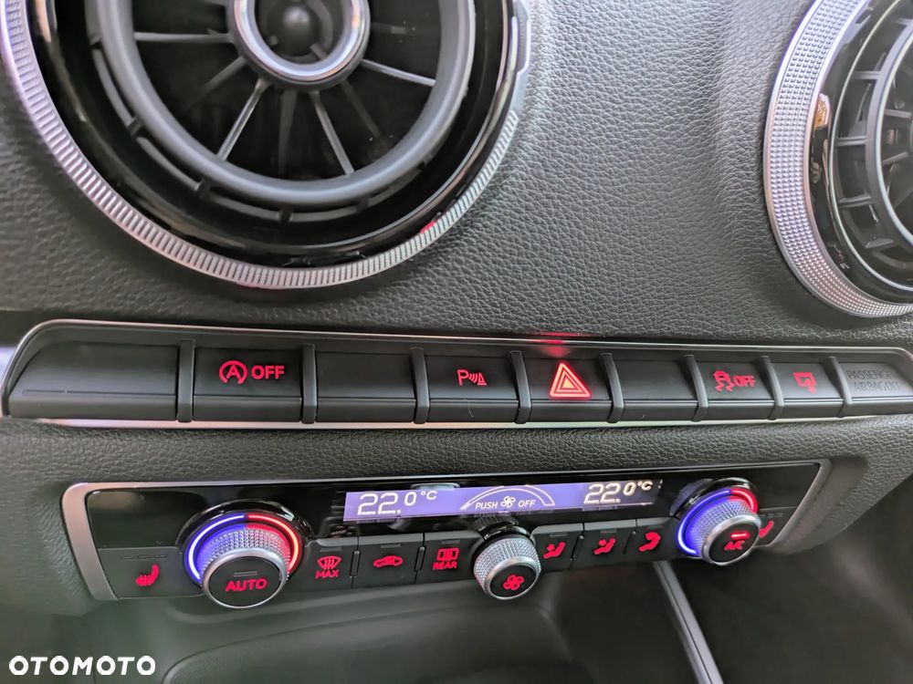 Audi A3 1.6 TDI S tronic - 32