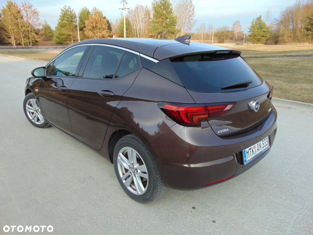 Opel Astra 1.4 Turbo Innovation - 33