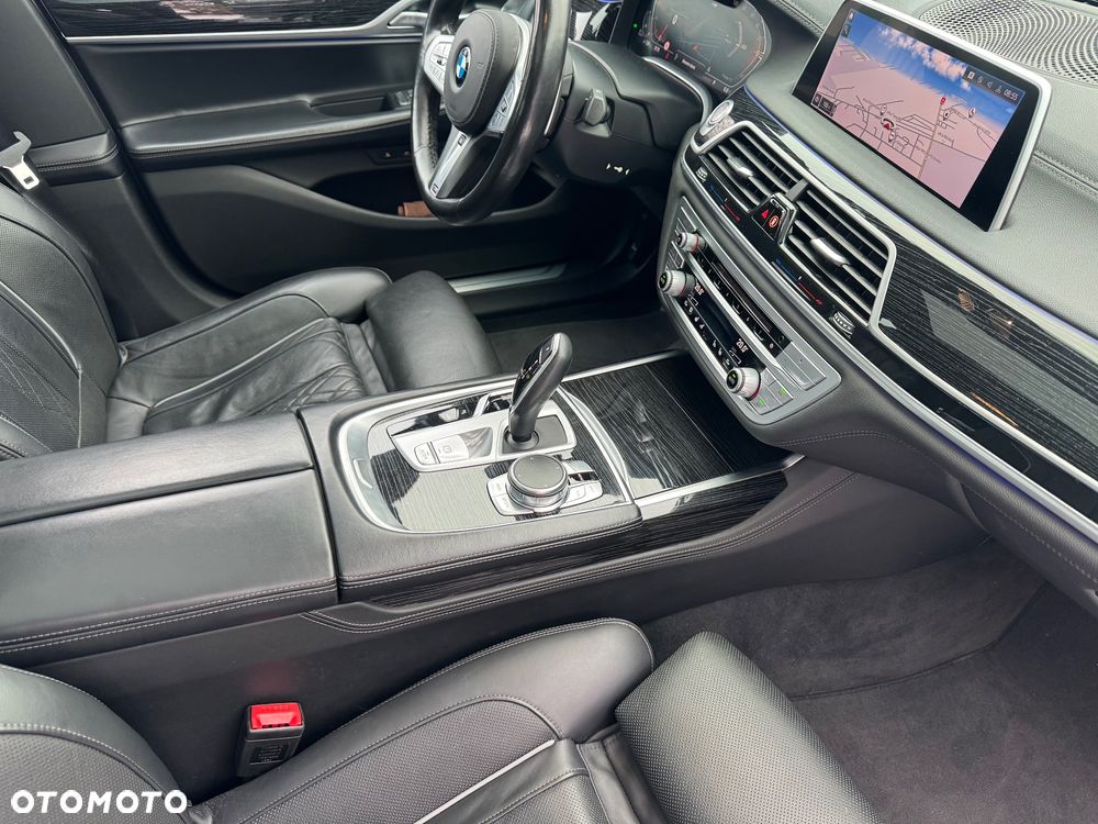 BMW Seria 7 740d xDrive sport - 11