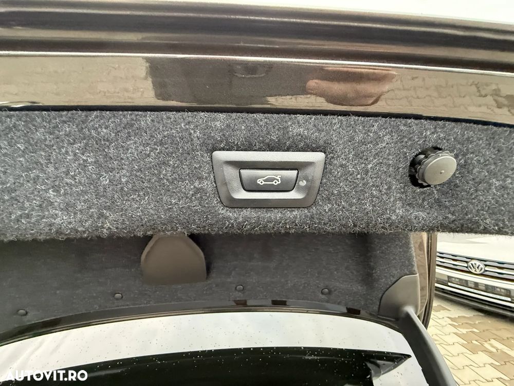 BMW Seria 5 520d Aut. Luxury Line - 38