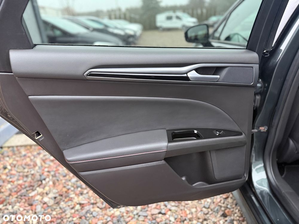 Ford Mondeo 2.0 TDCi ST-Line X - 37