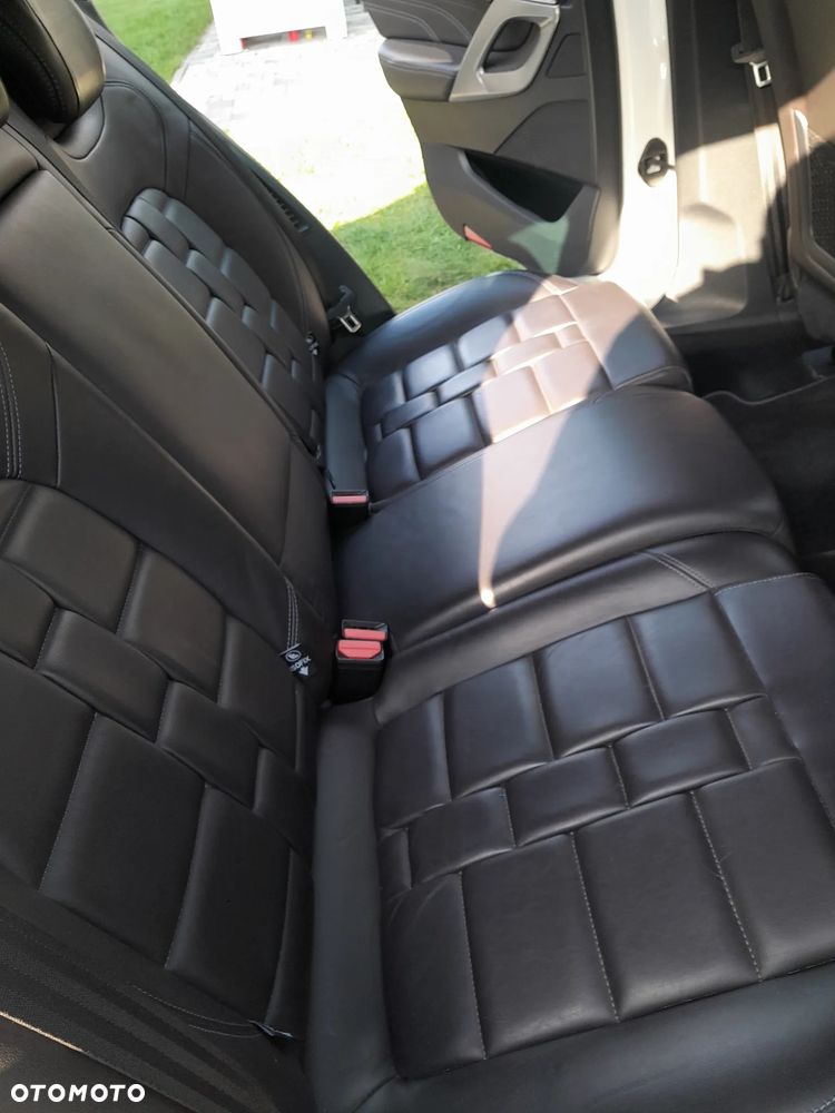 Citroën DS5 2.0 HDi Hybrid4 SportChic MCP - 4