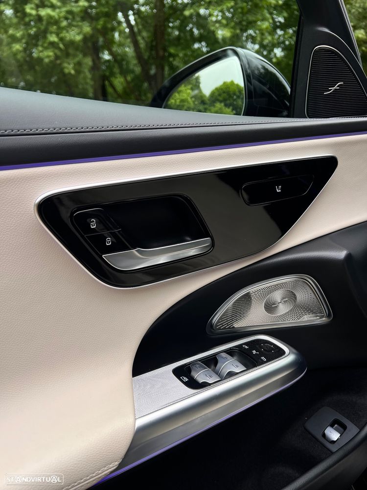 Mercedes-Benz E 300 de 4Matic 9G-TRONIC AMG Line - 10