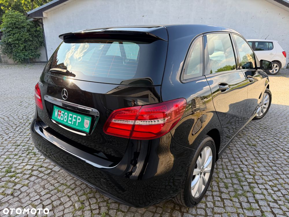 Mercedes-Benz Klasa B 180 (CDI) d 7G-DCT AMG Line - 10