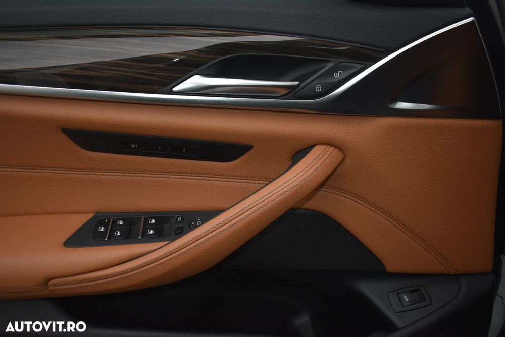 BMW Seria 5 520d xDrive Touring Aut. Luxury Line - 20