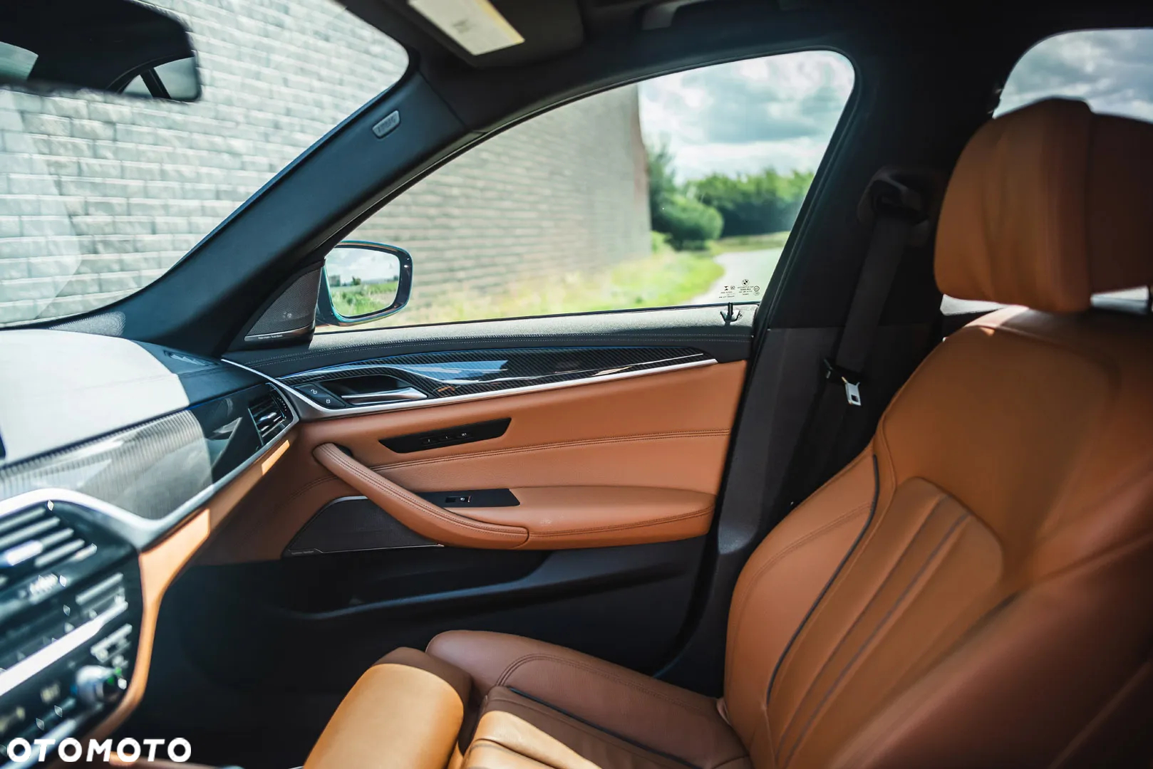 BMW Seria 5 M550i xDrive sport - 20