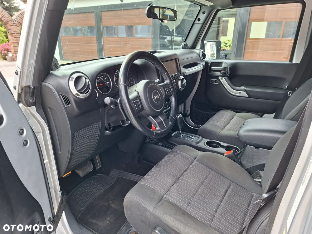 Jeep Wrangler Unlimited 3.6 Automatik Sahara - 7