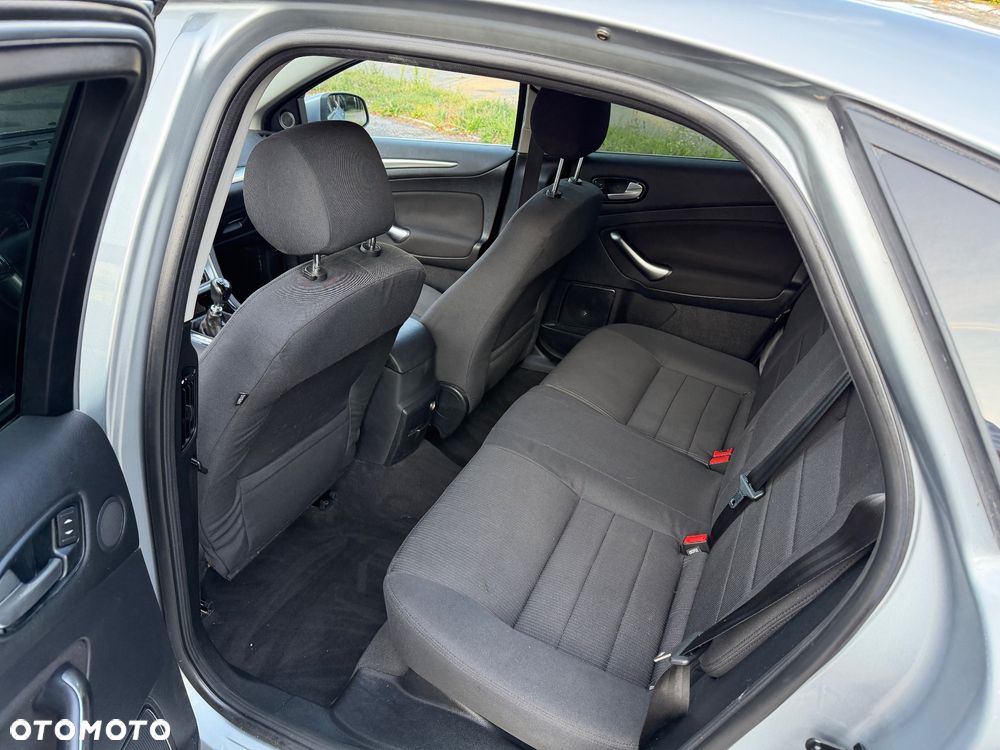 Ford Mondeo 2.0 TDCi Titanium - 9
