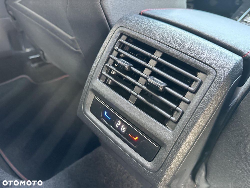 Volkswagen Golf 2.0 TSI GTI DSG - 34