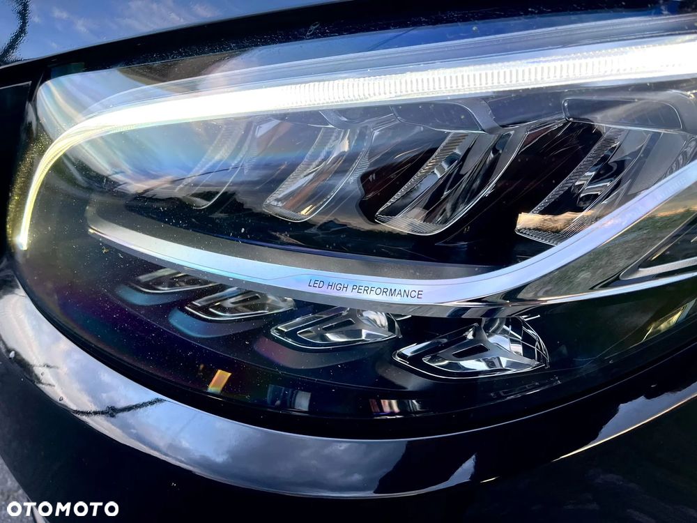 Mercedes-Benz Klasa C 200 d 9G-TRONIC - 38