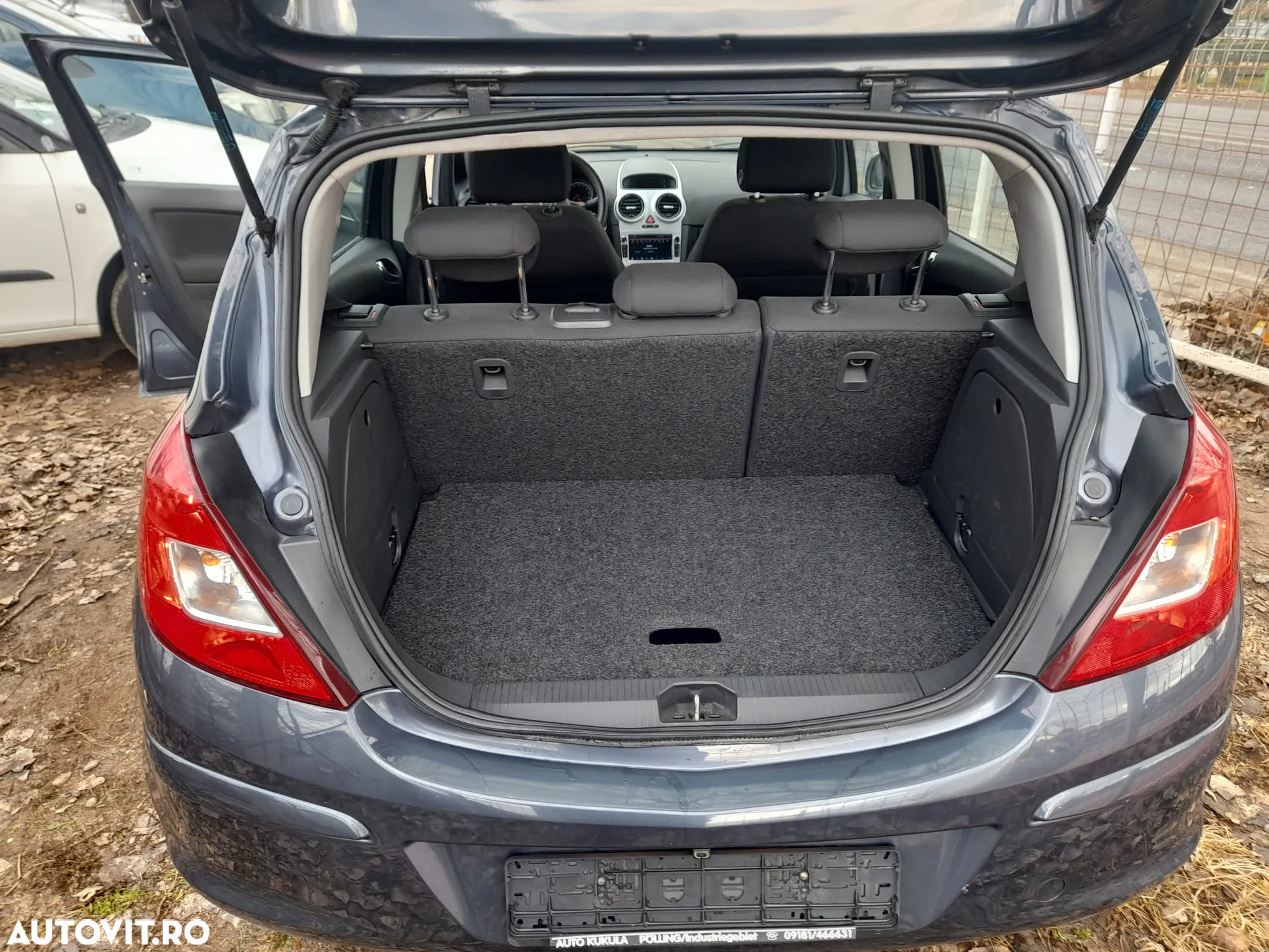 Opel Corsa 1.2 16V Catch me now - 11