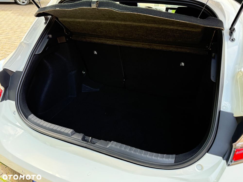 Toyota Corolla 1.8 Business Edition - 24