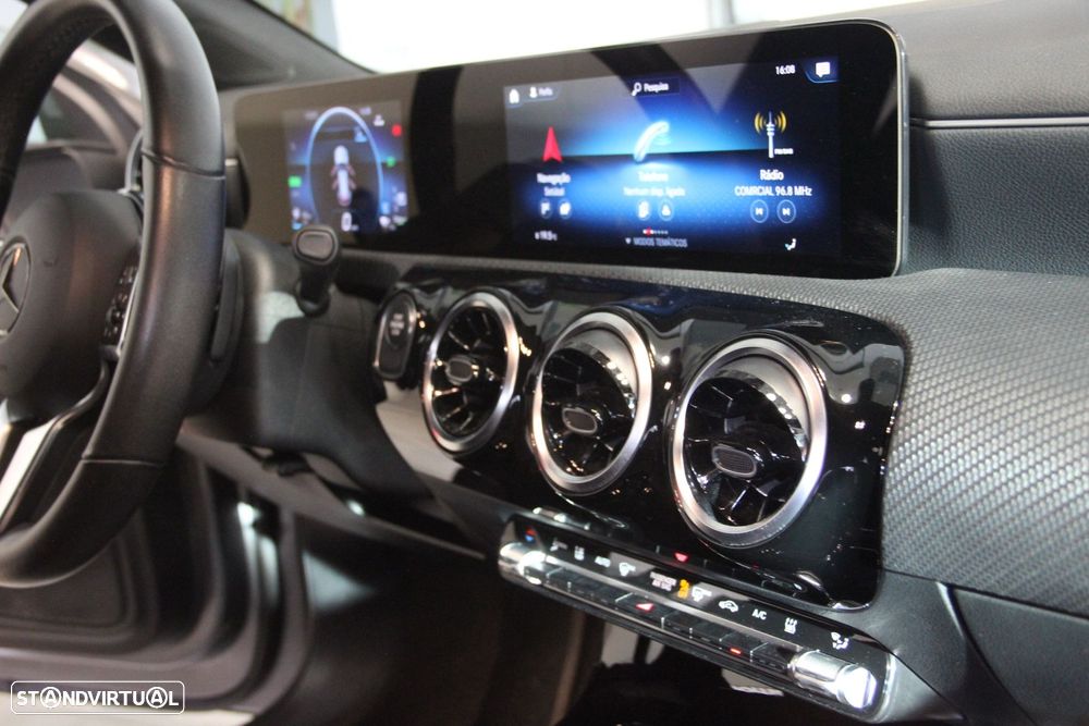 Mercedes-Benz CLA 250 e Shooting Brake Style Plus - 10