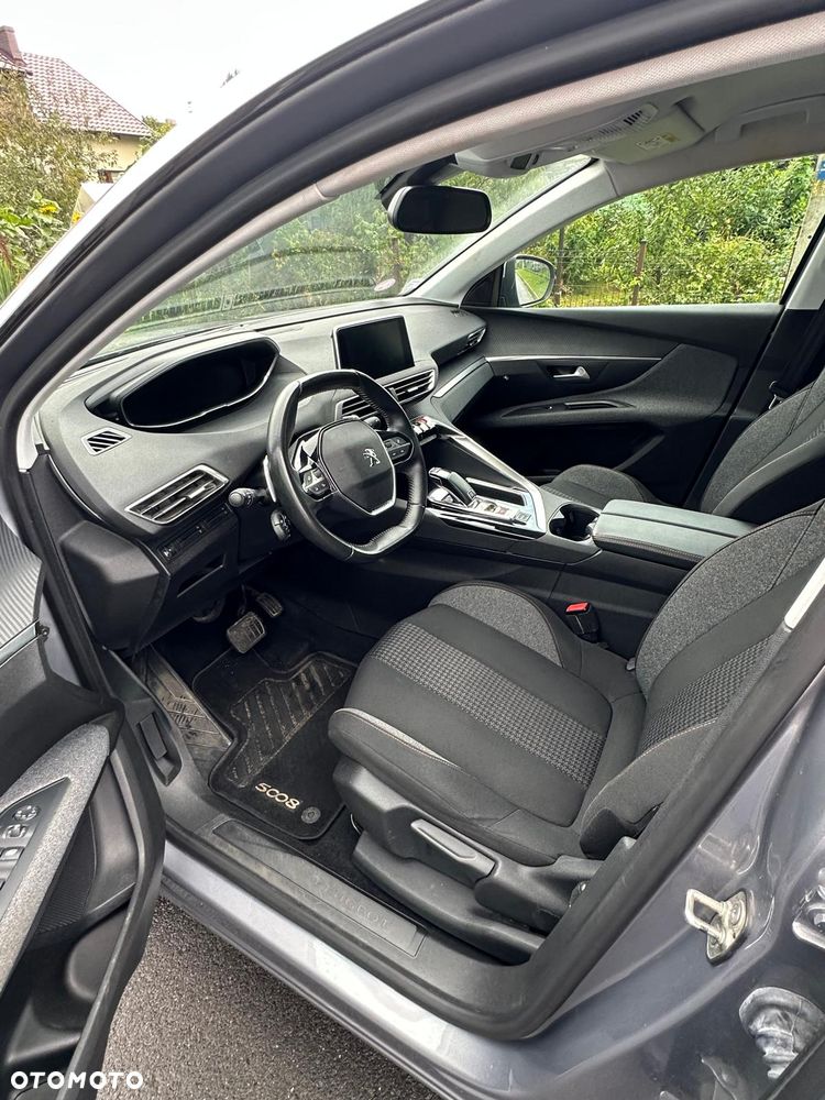 Peugeot 5008 - 10