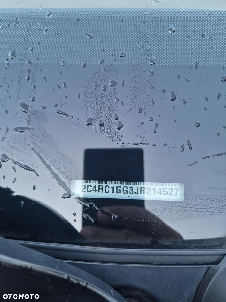 Chrysler Pacifica - 34