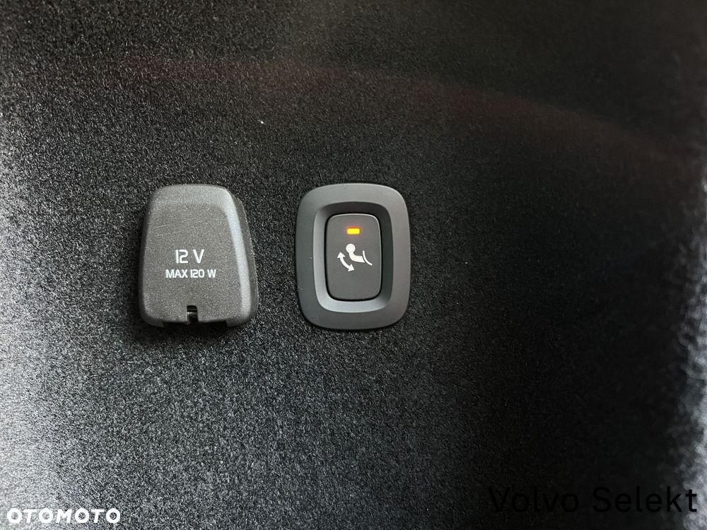Volvo V60 Cross Country - 24