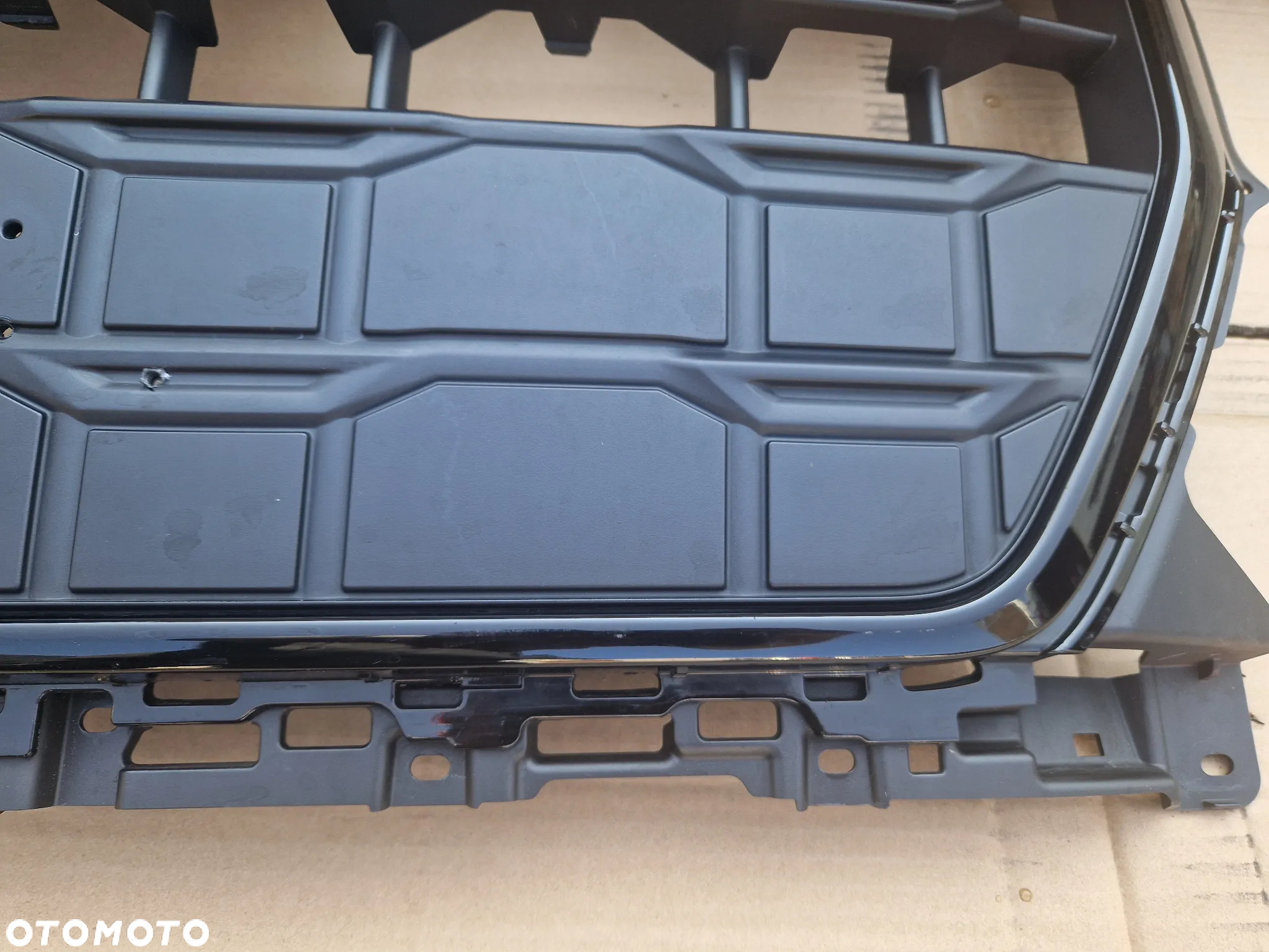 Audi Q2 LIFT atrapa grill 81A853651H - 10