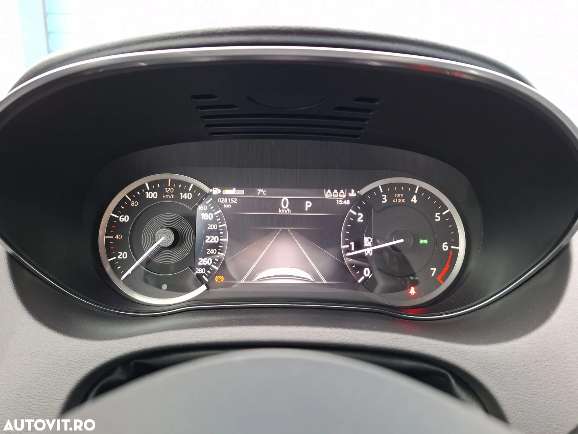 Jaguar E-Pace P200 AWD R-Dynamic - 14