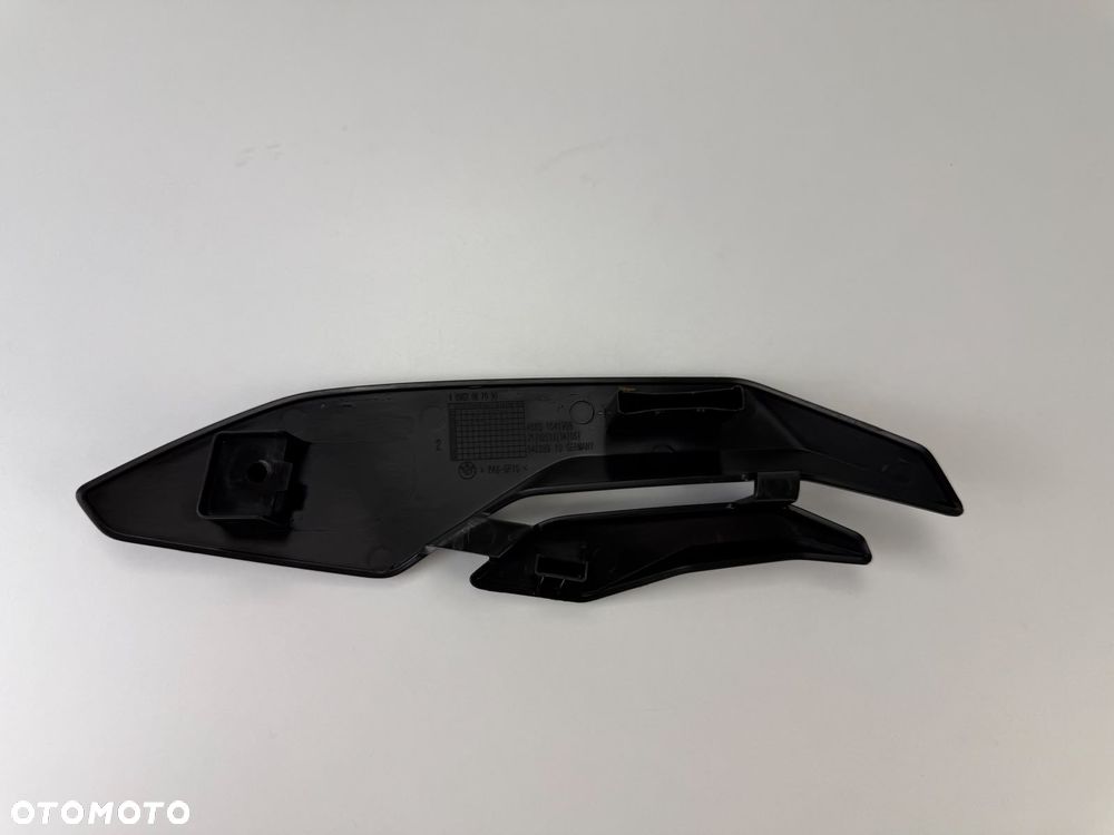 Prawa wewnętrzna osłona ramy BMW S1000RR K67 2019+ - 13