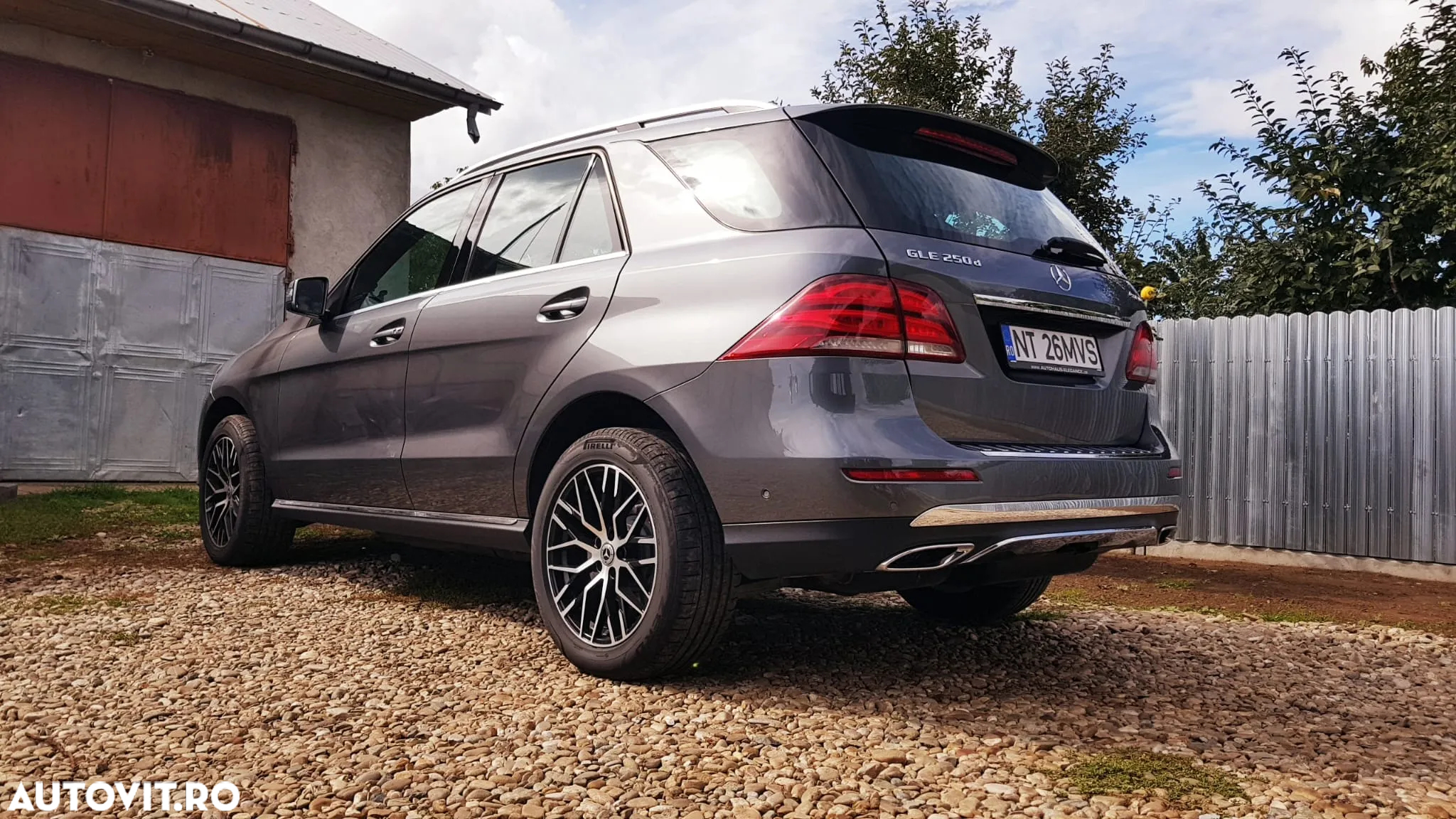 Mercedes-Benz GLE 250 d 4Matic 9G-TRONIC AMG Line - 7