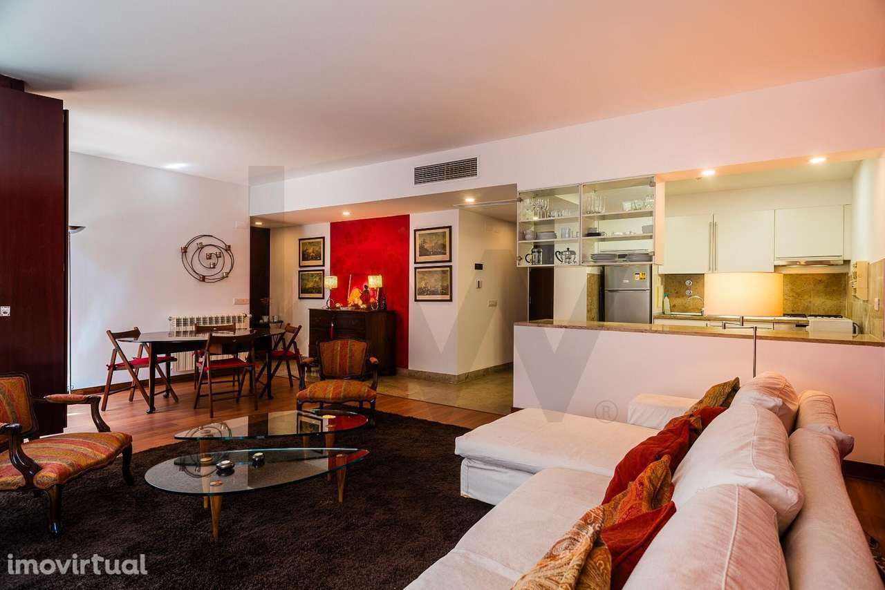 T1 literalmente no Príncipe Real com Estacionamento - Grande imagem: 2/25