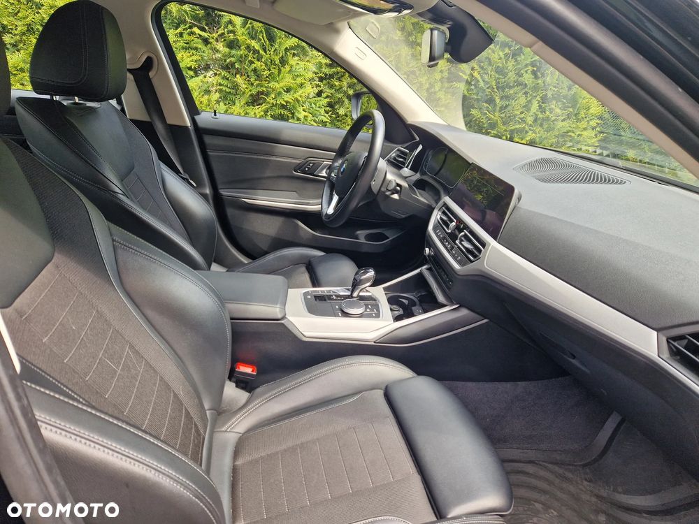 BMW Seria 3 318i - 7