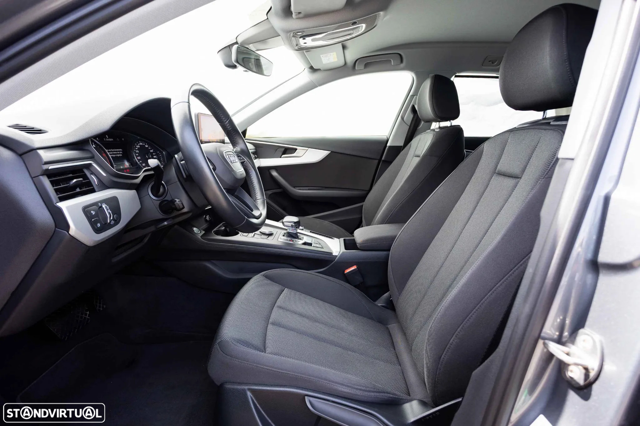 Audi A4 Avant 35 TDI S tronic - 31