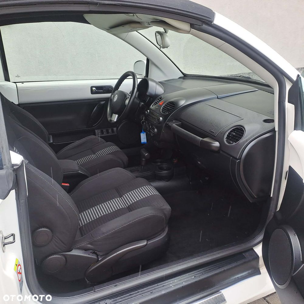 Volkswagen New Beetle 2.0 - 20
