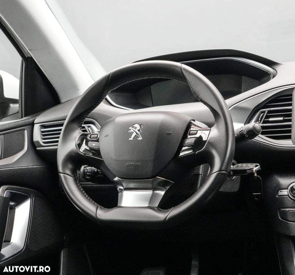 Peugeot 308 1.5L BlueHDI BVM6 Allure Pack - 18