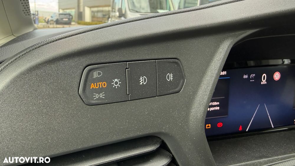 Ford TRANSIT CONNECT - 15