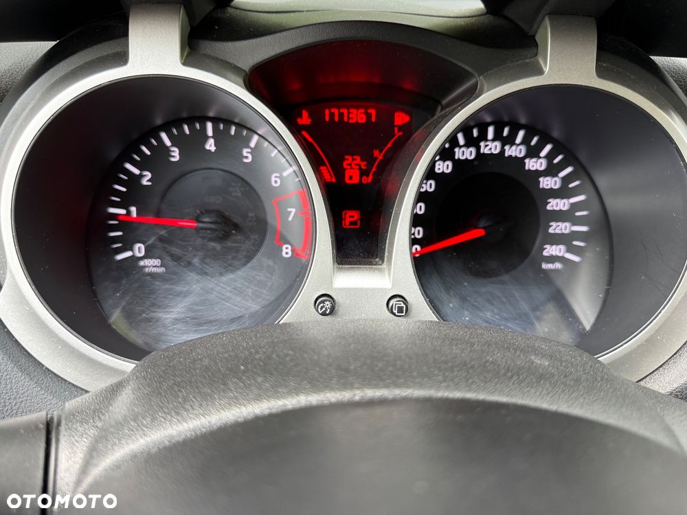 Nissan Juke 1.6 DIG-T ALL-MODE 4x4i Xtronic Acenta - 31