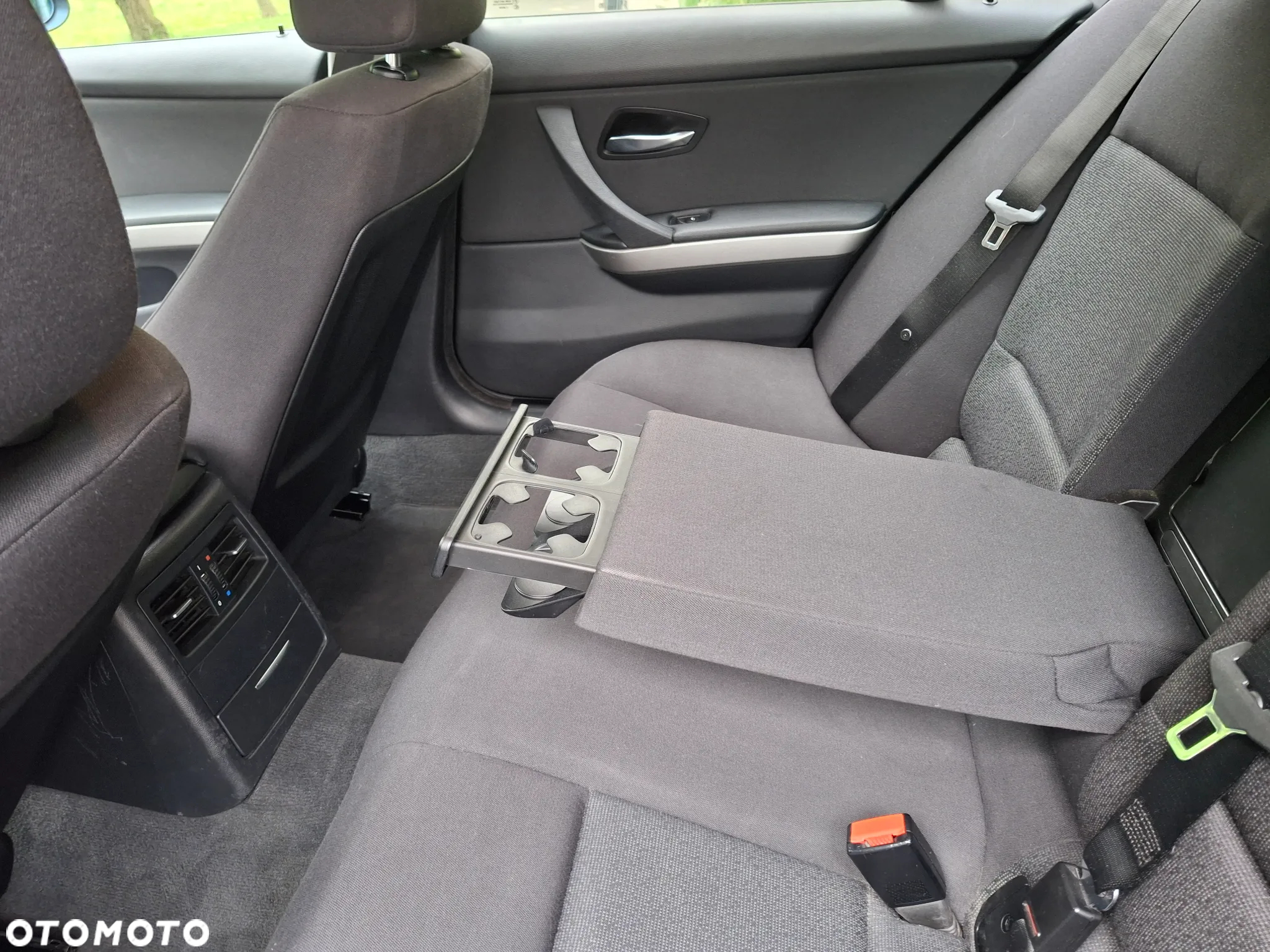 BMW Seria 3 318d - 20