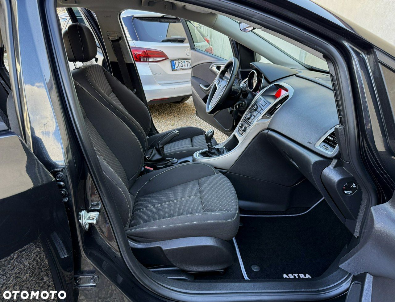 Opel Astra 1.4 Turbo Sports Tourer 150 Jahre - 21