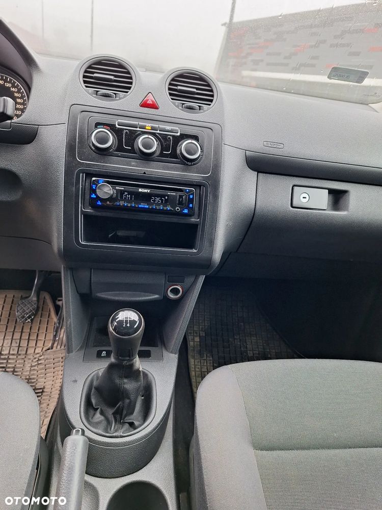 Volkswagen CADDY - 25