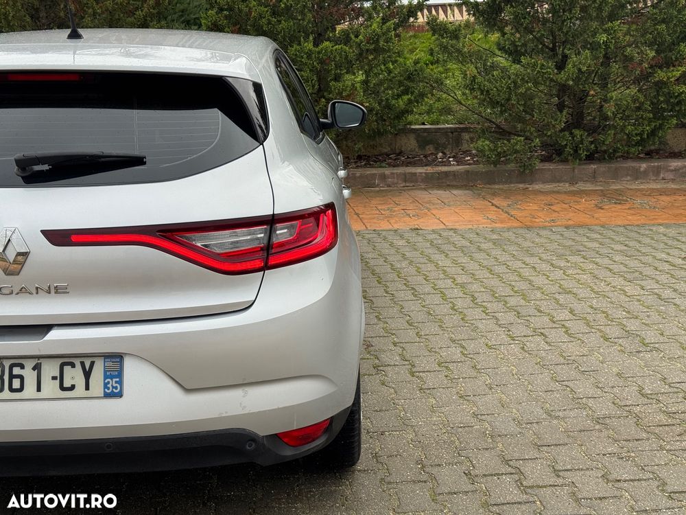 Renault Megane Blue dCi 116 EDC Intens - 12