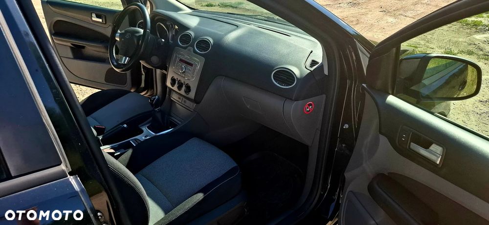 Ford Focus - 13