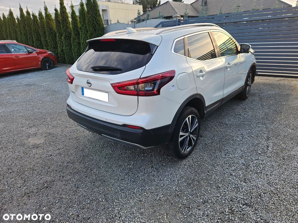 Nissan Qashqai 1.5 dCi DCT TEKNA - 2
