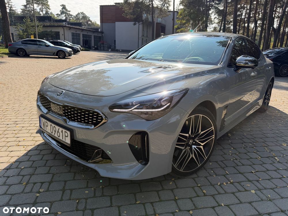 Kia Stinger - 1