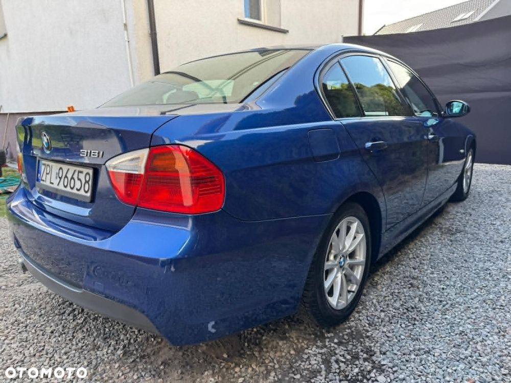 BMW Seria 3 318i - 7